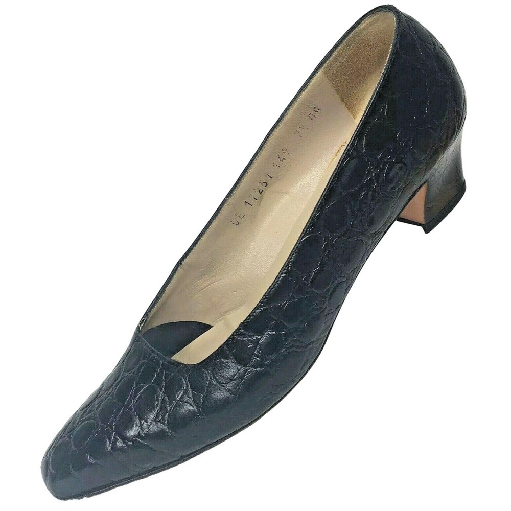 Vintage Salvatore Ferragamo Faux Croc Gator Embossed Leather Pumps 7.5 AA Narrow